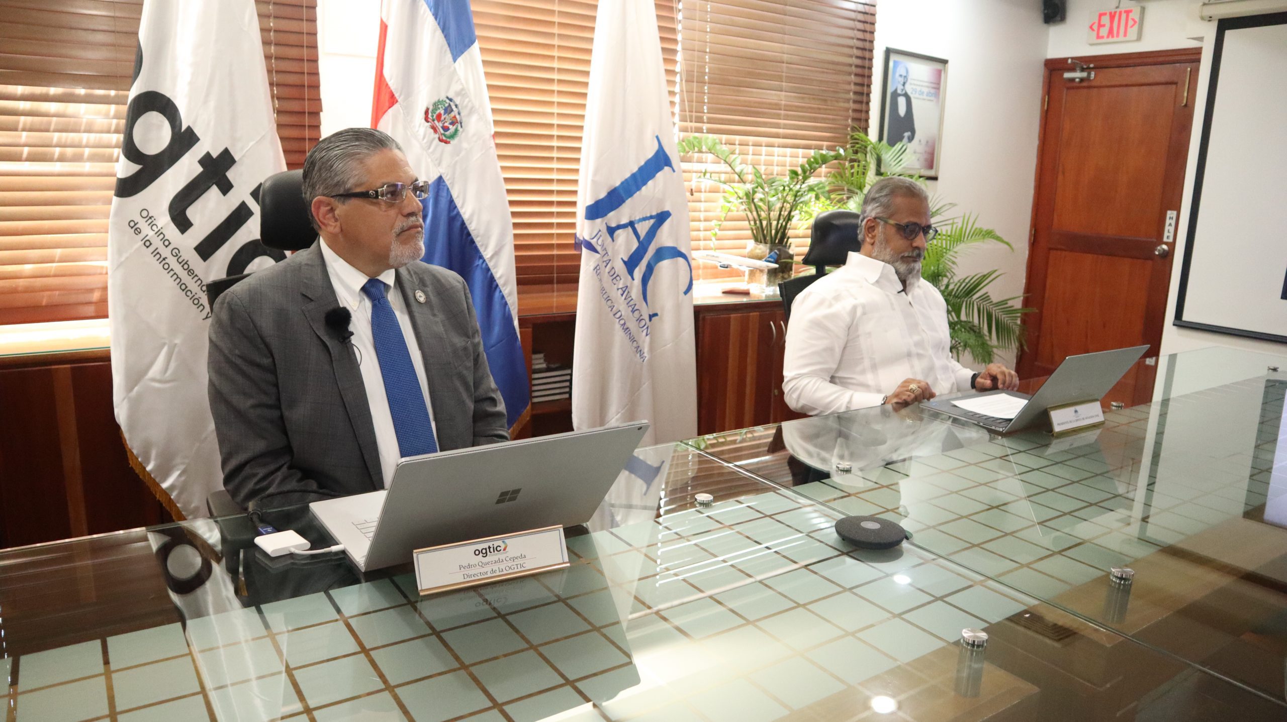 JAC y OGTIC firman acuerdo servicios aéreos